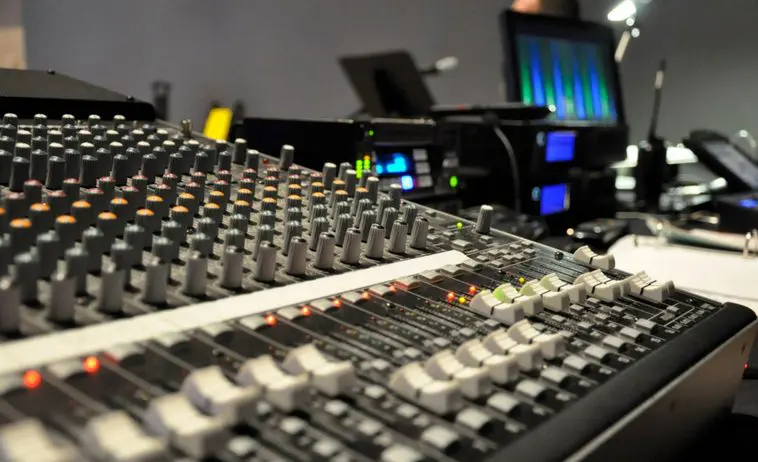 One of the most troubling aspects of using in-house AV equipment is the additional fees and hidden costs added at the end of the event. That can throw your budget off track and cause a lot of trouble.</p><p>In-house establishments will add expenses like technician costs, troubleshooting, etc. to the bill without the client&rsquo;s knowledge.</p><p>Professional audio visual companies, on the other hand, will disclose all expenses at the outset when they offer a quote so you don&rsquo;t have to deal with unexpected charges at the end. The pricing is also consistent across the nation so there&rsquo;s no concern for additional expenses on that score as well.</p><p>As you can see, there are plenty of reasons why you should consider hiring an external audio visual provider instead of choosing the in-house one.